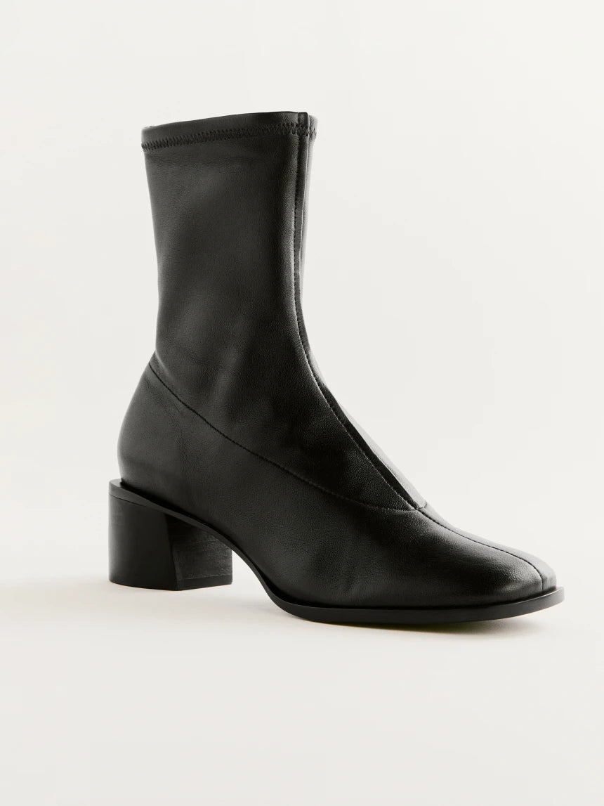 SW. Square Toe Boots
