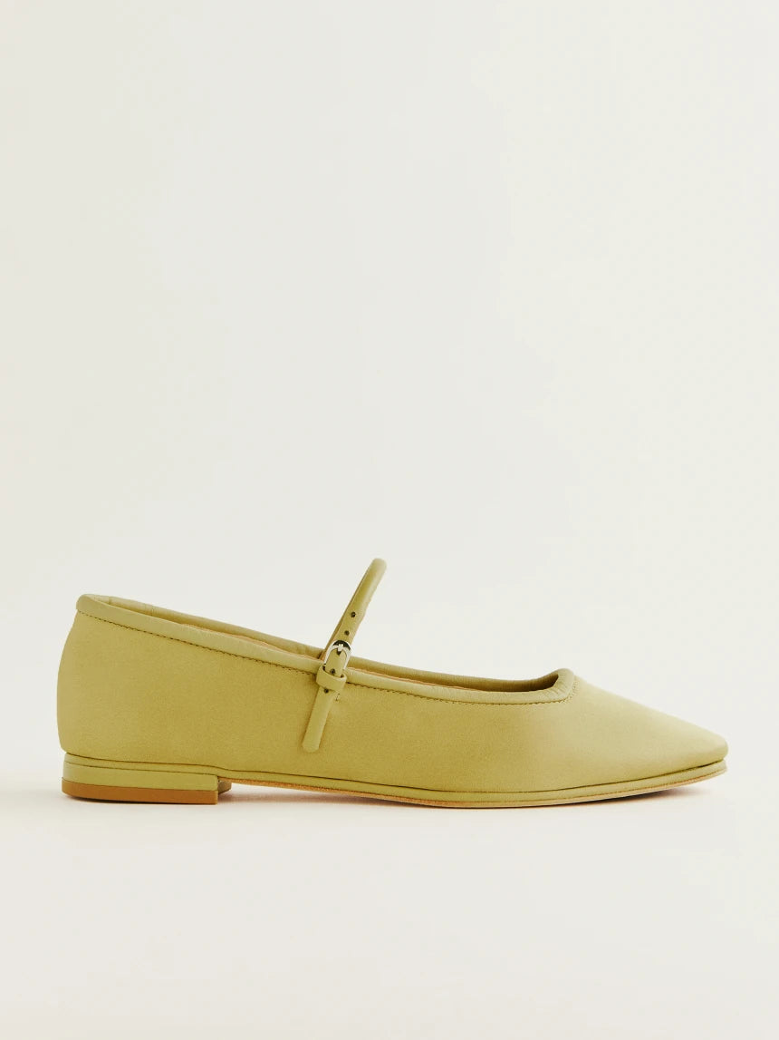 SW. Ballet Flat